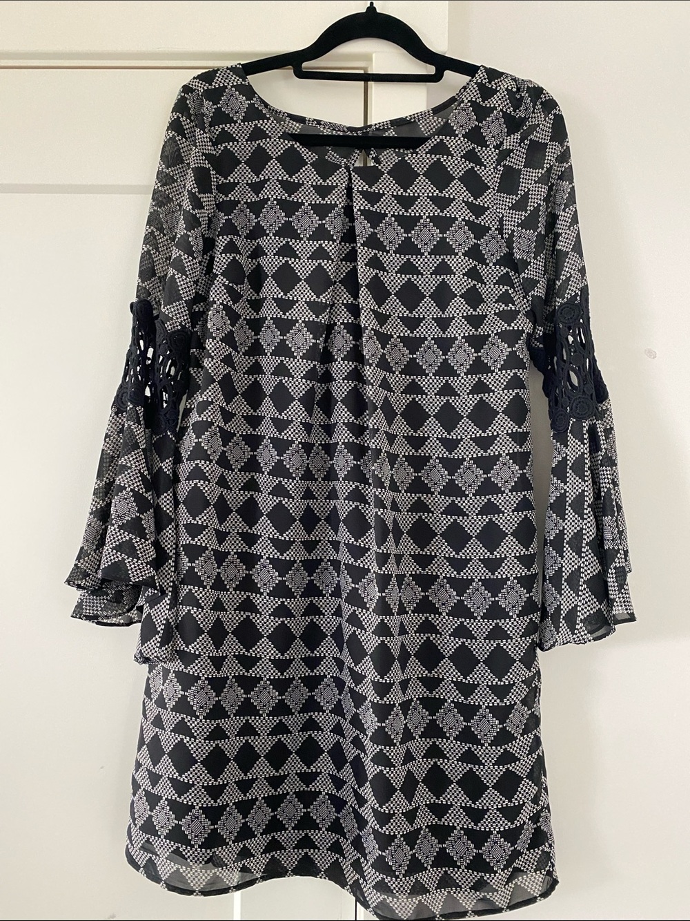 A. Byer Geometric Print Shift Dress with Crochet Lace Bell Sleeves Size S